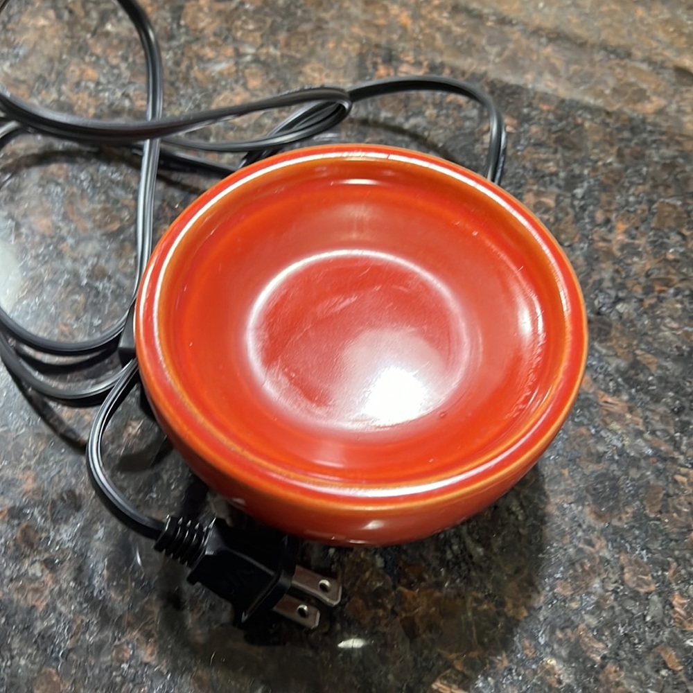 Scentsy Apple Warmer - Element Warmer - Picture 3 of 5